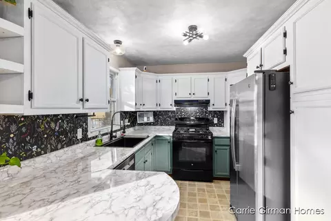 4186 Sandy Dr, Dorr, MI 49323 photo 8