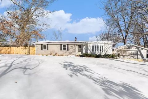 25578 Pleasant Dr, Mattawan, MI 49071