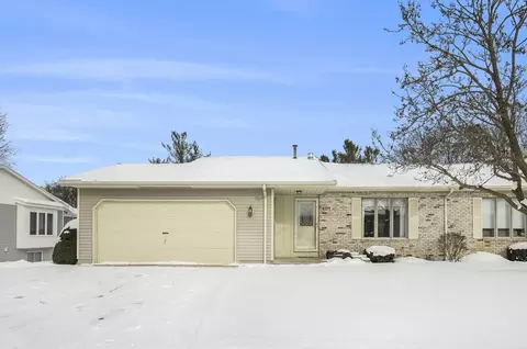 6711 Leisure Way Dr SE, Caledonia, MI 49316