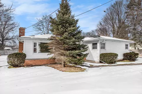 780 S 35th St, Galesburg, MI 49053