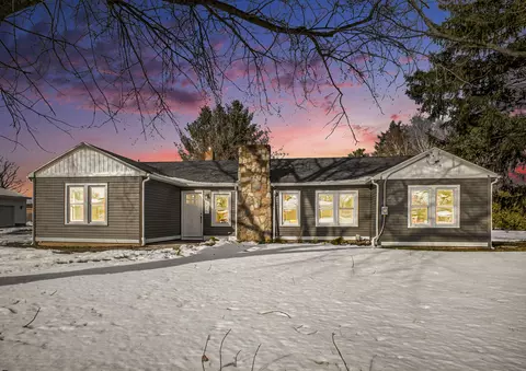 975 Port Sheldon St, Jenison, MI 49428