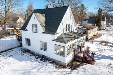 804 Morton Ave, Belding, MI 48809