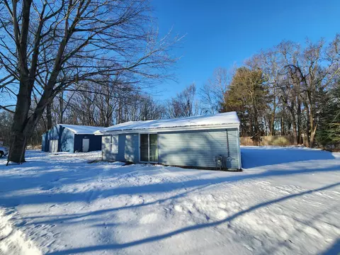 1254 Jeffrey Dr, Allegan, MI 49010