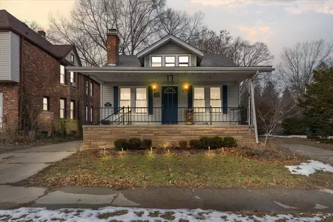 235 E Oakridge Ave, Ferndale, MI 48220
