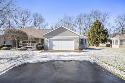 37 Oakwood Dr, Coldwater, MI 49036