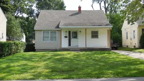1230 Lewison Ave NE, Grand Rapids, MI 49505