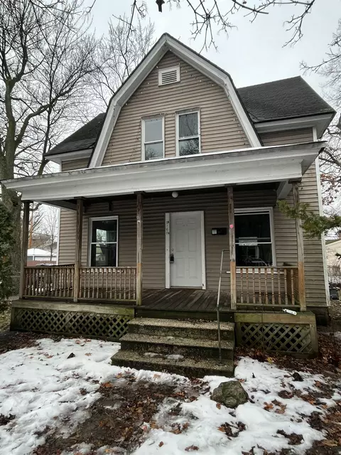 2165 Francis Ave SE, Grand Rapids, MI 49507