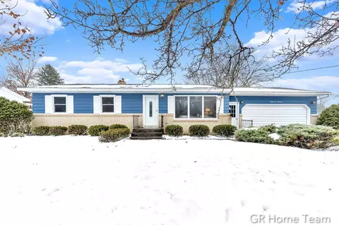 3300 Las Vegas Dr NE, Belmont, MI 49306
