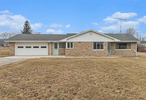 8780 Austin Rd, Saline, MI 48176