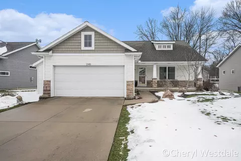 2145 Valley Forge St NW, Grand Rapids, MI 49504