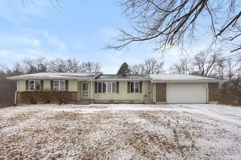 10685 Scranton Ave NE, Greenville, MI 48838