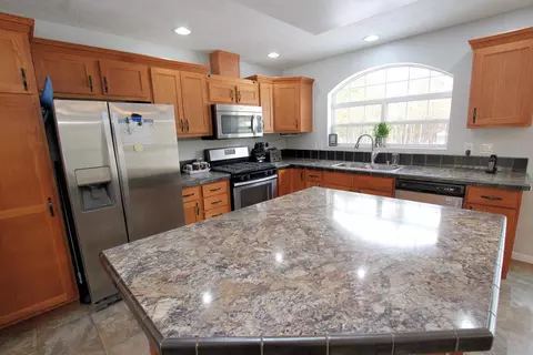 4530 Valeries Way, Newaygo, MI 49337 photo 3