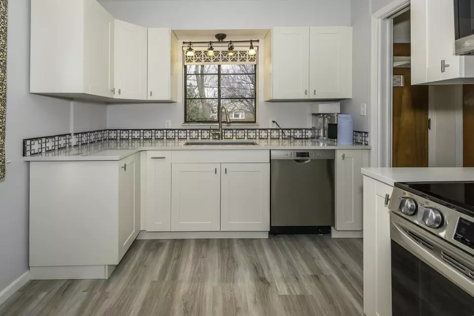  708 Cornell Rd, Ypsilanti, MI 48197 photo 9