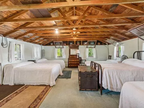 Bedroom - 4142 Beach Dr, Reading, MI 49274 photo 6 of 8