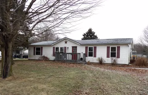 880 Dery St, Quincy, MI 49082