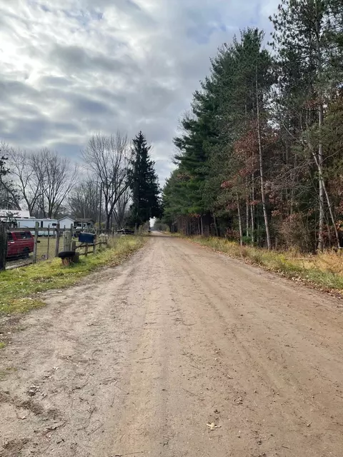2141 N Mason Rd, Ravenna, MI 49451