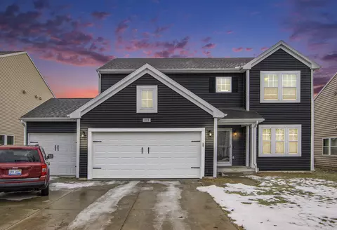 1113 Gardner Pond Ln, Vicksburg, MI 49097