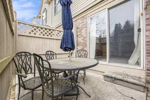 143 Commons Cir, Saline, MI 48176 photo 13