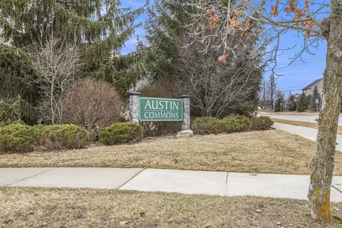 143 Commons Cir, Saline, MI 48176 photo 31