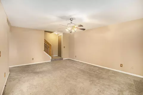 143 Commons Cir, Saline, MI 48176 photo 9