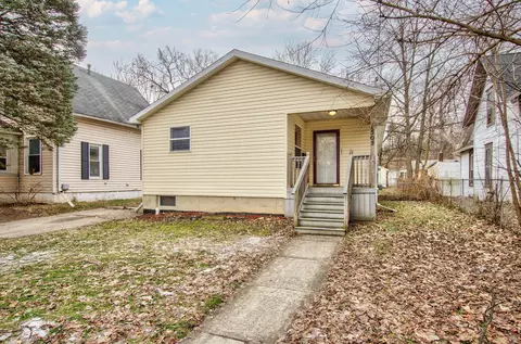 1503 Deyo St, Jackson, MI 49203