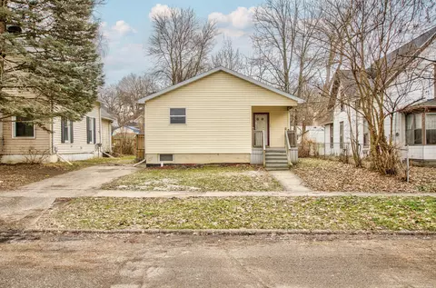 1503 Deyo St, Jackson, MI 49203 photo 2