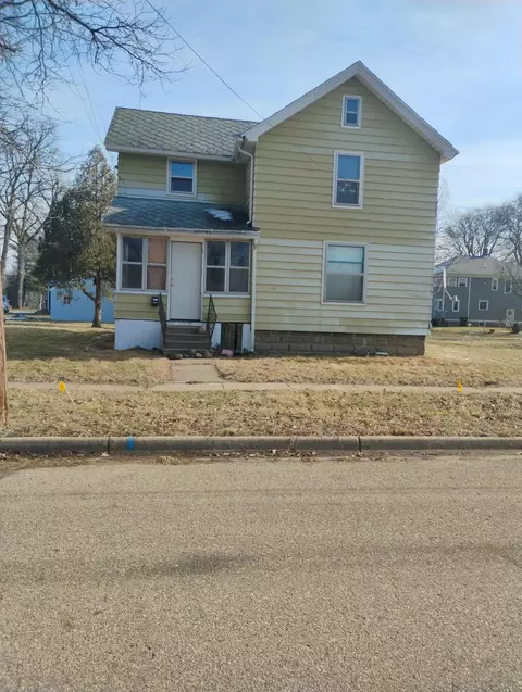 405 S Ionia St, Albion, MI 49224