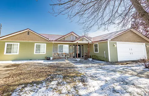 311 Nash Rd, Coldwater, MI 49036