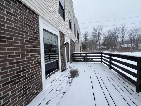 2448 Quail Run Dr, Kalamazoo, MI 49009