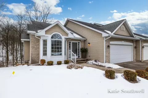 2360 Whimbrel Ct NE #49, Grand Rapids, MI 49505
