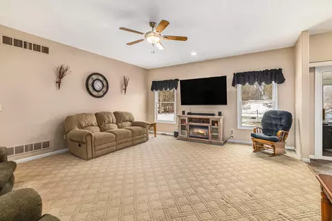 1480 Wetherby Rd, Jackson, MI 49201 photo 3
