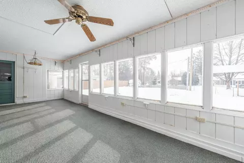 301 Sinclair St, Midland, MI 48640 photo 8