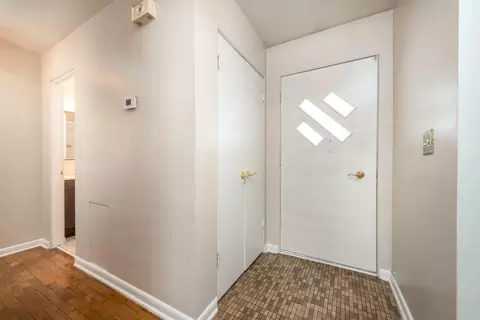 301 Sinclair St, Midland, MI 48640 photo 3