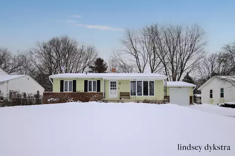5316 Blaine, Kentwood, MI 49508