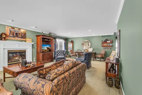 805 Sunburst Dr, Jackson, MI 49203 photo 4
