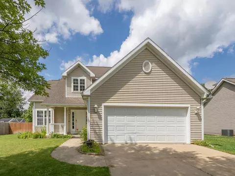 302 Morhouse Dr, Galesburg, MI 49053