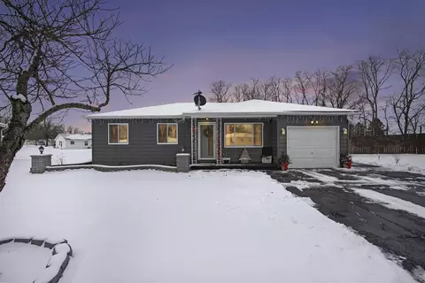 1000 Greenlawn Dr, Sturgis, MI 49091
