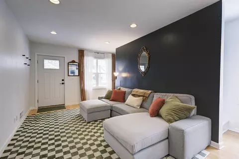 325 E Drayton St, Ferndale, MI 48220 photo 8