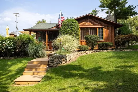 2652 Franklin Ct, Clarklake, MI 49234