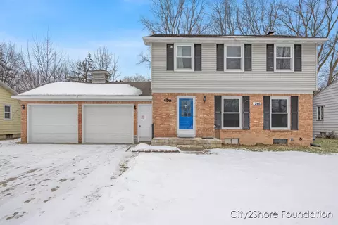 1746 Stilesgate St SE, Grand Rapids, MI 49508