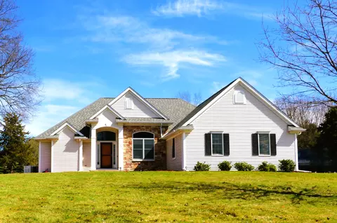 5243 Teton Trl, Kalamazoo, MI 49009
