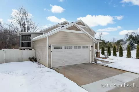 830 E Harmony Dr #30, Sparta, MI 49345 photo 2