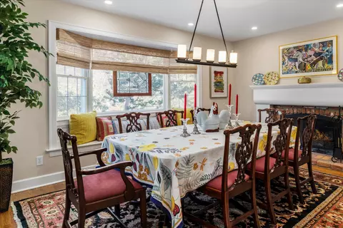 2215 Devonshire Rd, Ann Arbor, MI 48104 photo 9