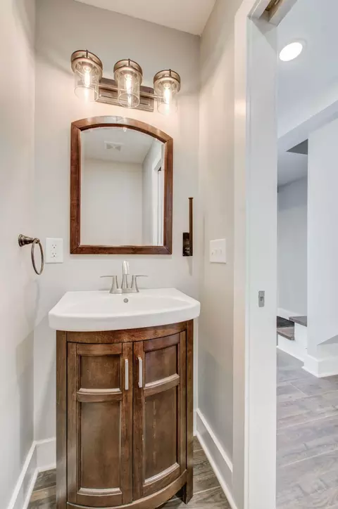 118 N Harvey Ave, Jackson, MI 49201 photo 21