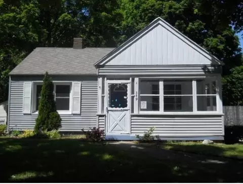 349 Cornell Dr, Battle Creek, MI 49017