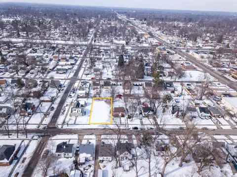 18809 Sumner, Redford, MI 48240