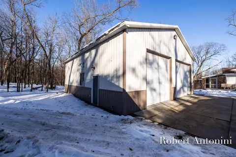 1185 Cramton Ave NE, Ada, MI 49301 photo 3