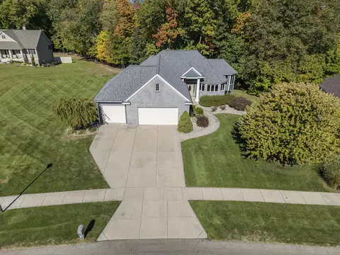 2339 Bridlewood Dr, Hudsonville, MI 49426