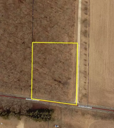V/l Cr-352, Decatur, MI 49045