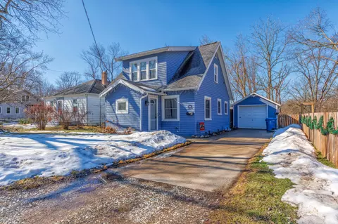 2824 S Park St, Kalamazoo, MI 49001